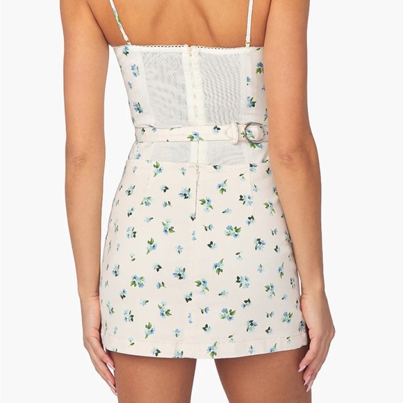 NWT WeWoreWhat Watercolor Ditsy Floral Cutout Skirt - Picture 6 of 7